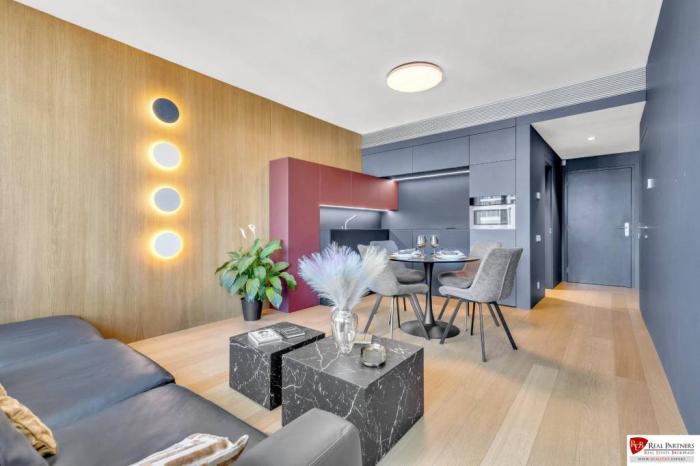 Reality REB.SK, Predaj luxusný 2-izbový byt, 50 m2, Továrenská ulica, SKY PARK