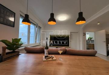 Reality 2-IZBOVÝ BYT,KOMPLETNÁ REKONŠTRUKCIA,NOVÉ MESTO,BALKÓN,55m2