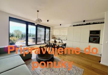 Reality Bývajte v 3-izbovom mezonete s terasou a vírivkou s výhľadom na Bratislavský hrad, 119,72 m2
