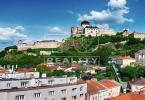 Reality CENTRUM TRENČÍNA, KVALITNÉ BÝVANIE, VEĽKORYSÉ M2, KOMPLETNE ZARIADENÝ, GARÁŽ, TERASA
