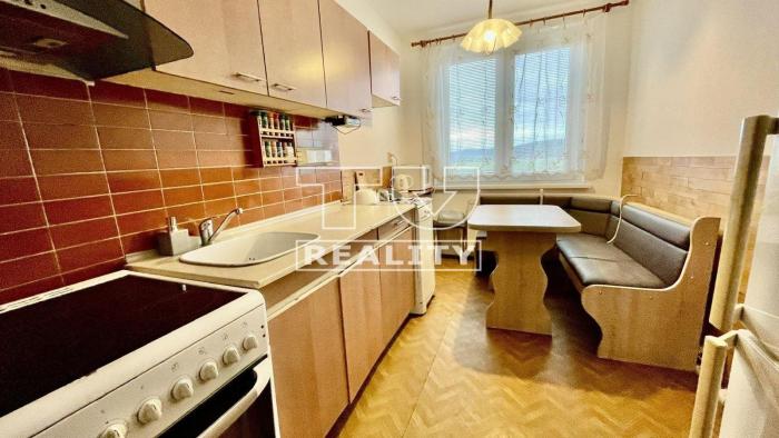 Reality 3-IZBOVÝ BYT,PÔVODNÝ STAV,RUŽINOV,64m2