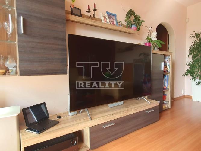 Reality Plne zrekonštruovaný 3-izbák na sídlisku 3