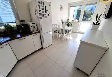 Reality REZERVOVANÉ-Predaj 3i, TEHLA,LOGGIA,PIVNICA,GARÁŽ – Stupava, Ružová