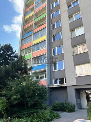 Reality Na predaj 2-garsónka na Heyrovského ulici, Bratislava IV