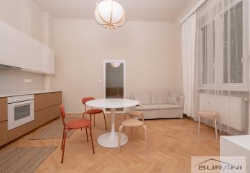 Reality 2-izbový byt po kompletnej rekonštrukcii, 47 m² – Tolstého ulica, Bratislava – Staré Mesto