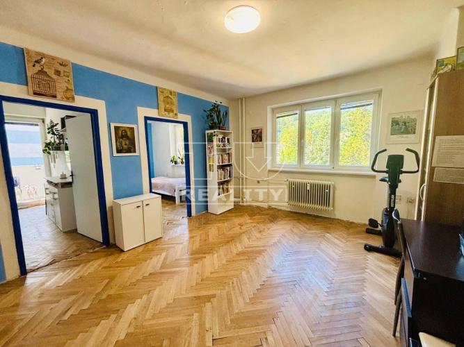Reality Ponúkame na predaj 3i byt s balkónom priamo v Kremnici