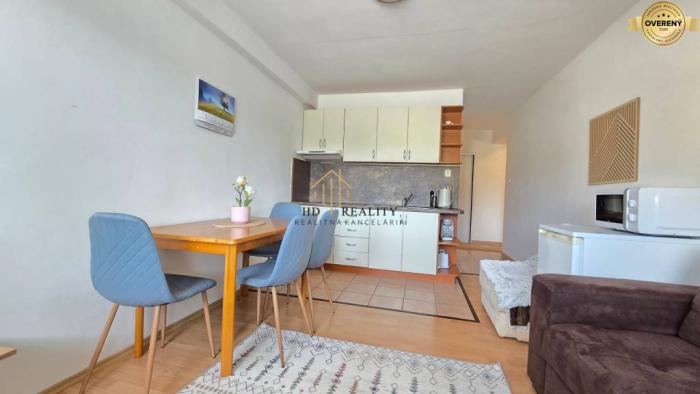 Reality Ponúkame Vám na predaj Slnečný, útulný 2-izbový apartmán na Donovaloch