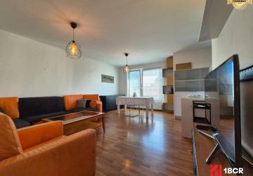 Reality CENTRUM MESTA! 3 – IZB. BYT, KOMPLET ZARIADENÝ, ul. MOYZESOVA, PEZINOK