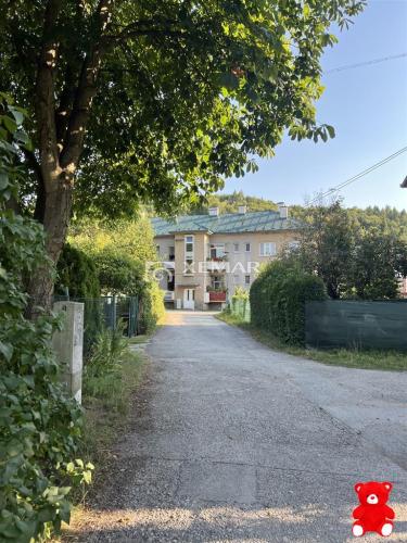 Reality PREDAJ 3 izbový byt, obec Nemecká - Dubová, okres Banská Bystrica