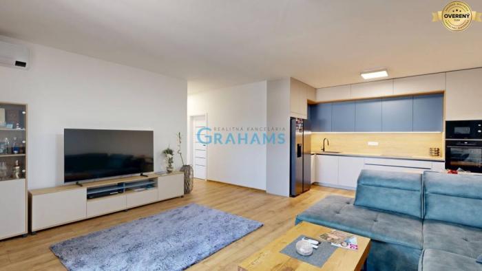Reality 3D, predaj 3,5 izb. byt/apartmán, klimatizácia, loggia, Šustekova, BAV