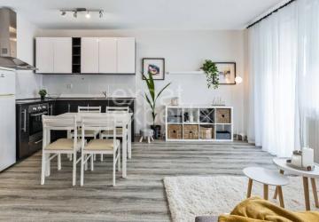 Reality PREDANÉ Príjemný 2-izb byt s loggiou, 52,6 m2, 2/6posch., pivnica