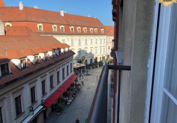 Reality Dvojizbový byt s nádherným výhľadom v absolútnom centre meste