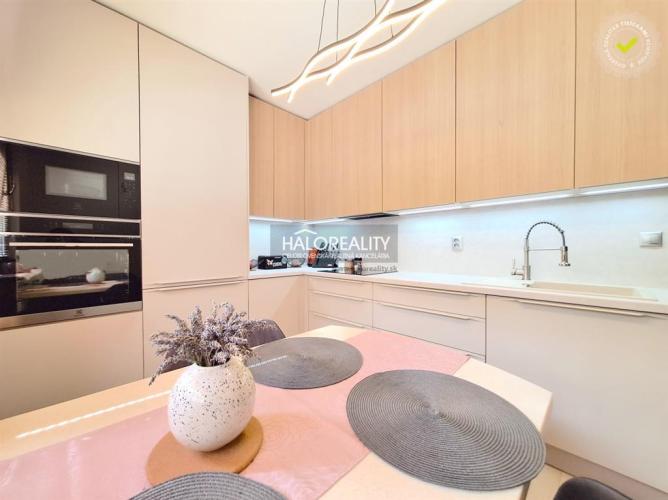 Reality REZERVOVANÉ - Predaj, trojizbový byt Bratislava Lamač, Studenohorská ulica