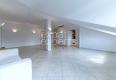 Reality Exkluzívny 4i byt 210 m2, čiastočne zariadený s parkovaním a bazénom