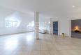Reality Exkluzívny 4i byt 210 m2, čiastočne zariadený s parkovaním a bazénom