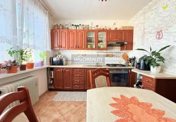 Reality Predaj, trojizbový byt Lehota pod Vtáčnikom - ZNÍŽENÁ CENA - EXKLUZÍVNE HALO REALITY