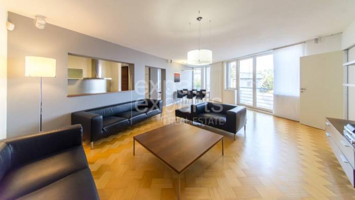 Reality Priestranný 3i byt 107 m2, s lodžiou a parkovaním pod hradom