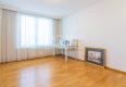 Reality Slnečný 3i byt 90 m2, s lodžiou, parkovaním a krásnym výhľadom, RETRO
