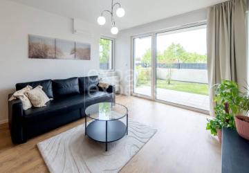 Reality Priestranný, dizajnový 2i byt 51m2 s predzáhradkou a parkovaním LIVANA