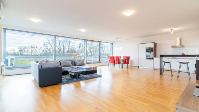 Reality REZERVOVANÉ Priestranný 3byt 125 m2, s terasou a parkovaním,KARLOVESKÉ