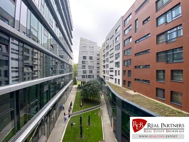 Reality Prenájom 2 izbový byt, 58 m2,River park,Dvořákovo nábrežie,Staré mesto
