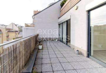 Reality Príjemný 4i byt 114 m2,A/C,čiastočne zariadený,s terasou 24 m2,parking