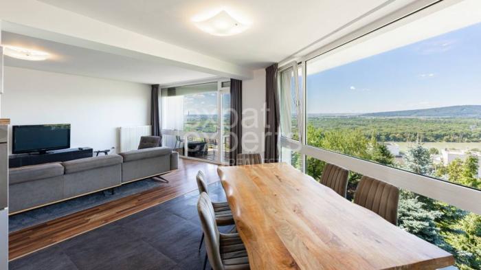 Reality REZERVOVANÉ Nadštandardný 4i byt 150m2 s parkovaním a krásnym výhľadom