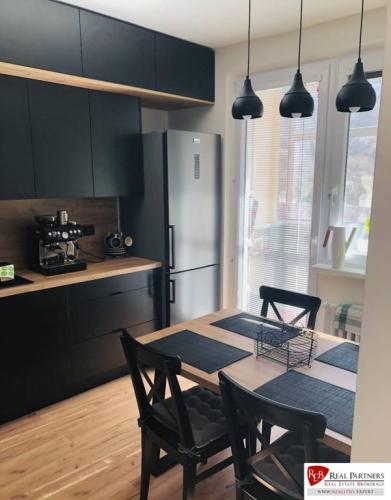 Reality Prenájom 3-izb.byt s balkónom,73m2,Bratislava-Devínska Nová Ves