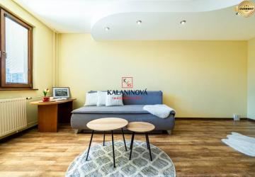 Reality NA PREDAJ: priestranný 4-i byt s loggiou, Košice-Ťahanovce, Varšavská
