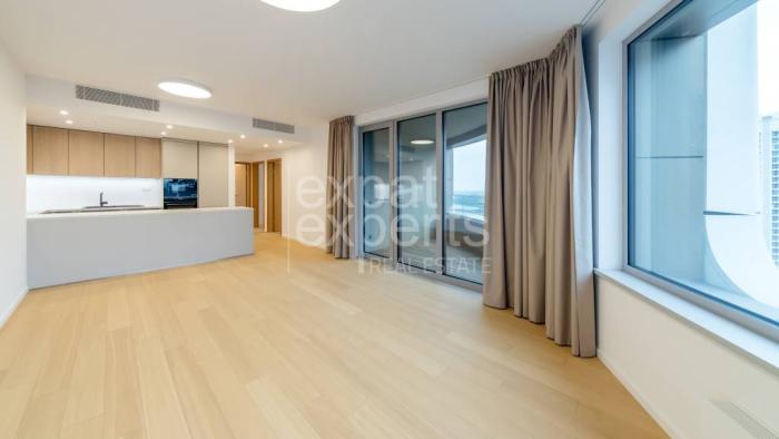 Reality Krásny, exkluzívny 4i byt 109m2, nezariadený, parking, SKY PARK