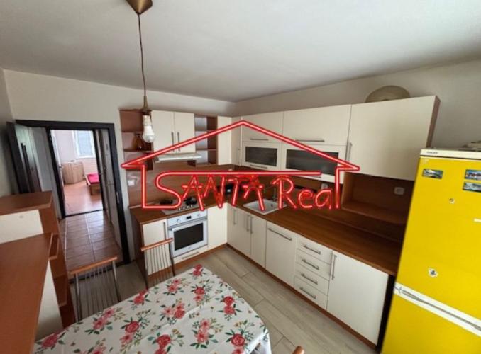 Reality NA PREDAJ 3 IZBOVÝ BYT V ÚPLNOM CENTRE MESTA LEVICE