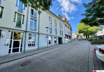 Reality Prenájom 4-izb.byt, 165m2, Zámocká ulica, Bratislava-Staré mesto