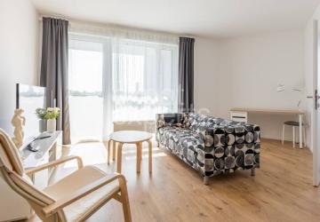 Reality Skvelý 2i byt 47m2, A/C, s lodžiou, pivnicou a parkovaním NUPPU