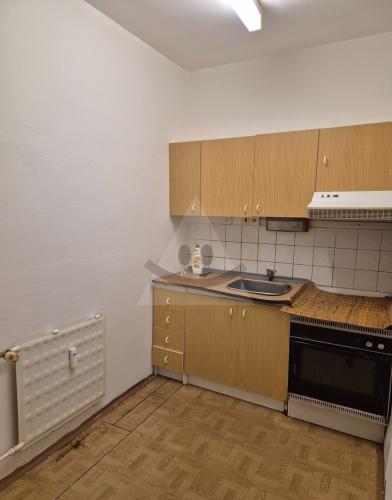 Reality 1-izbový byt byt, Komárno