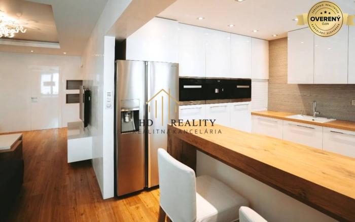 Reality HD REALITY, predaj,  3-izbový byt po rekonštrukcii v centre ZH