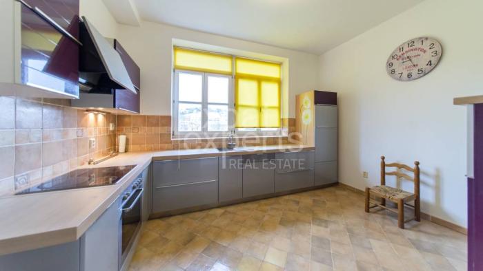 Reality Veľkometrážny 5i mezonet 226 m2, nezariadený vo výbornej lokalite