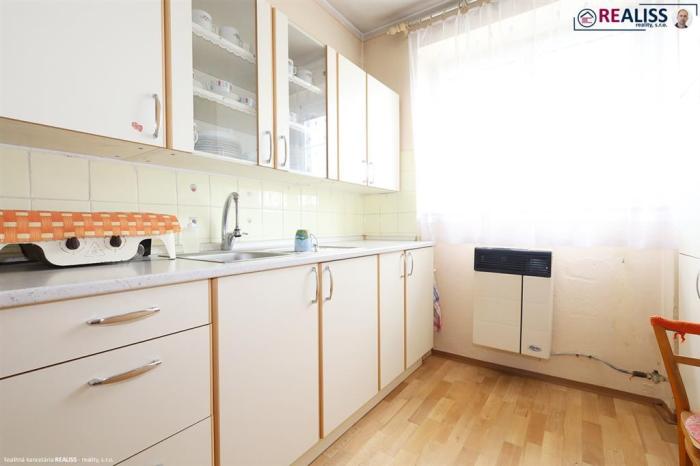 Reality Rezervované - REALISS - Priestranný 3-izbový byt blízko centra Bánovce nad Bebravou