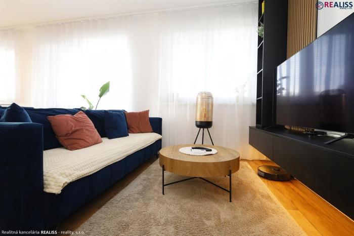 Reality REALISS - Nové 2-izbové byty v projekte Stará Husitská – predaj v novom Bytovom dome č. 3