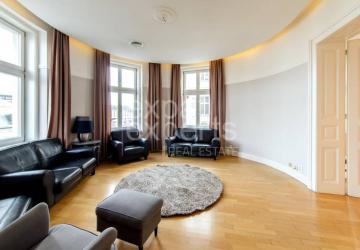 Reality Jedinečný 5i byt 200m2, s výťahom a parkovaním v historickom centre