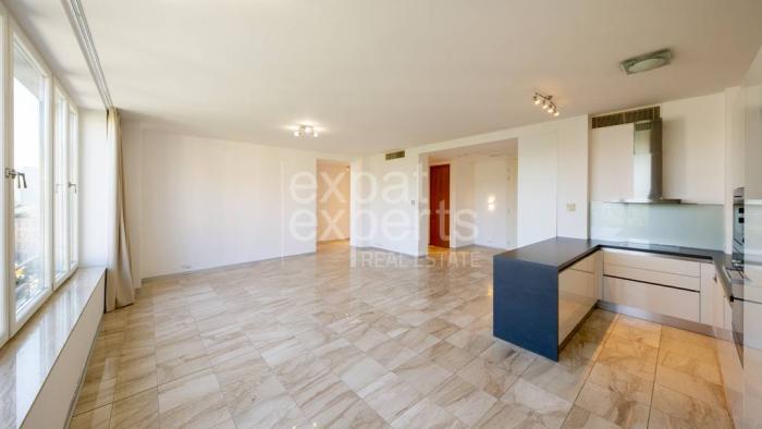 Reality Priestranný 3i byt, 121 m2,  nezariadený s parkovaním HLBOKÁ RESIDENCE