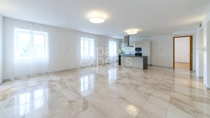 Reality Nadštandardný 3i byt 116m2, nezariadený, HLBOKÁ RESIDENCE