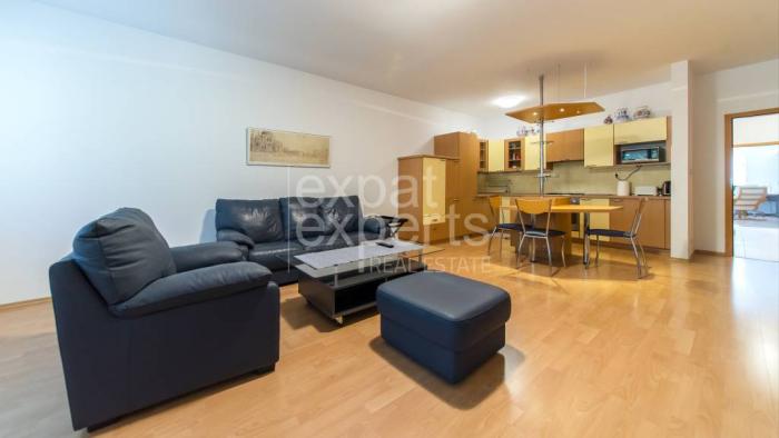 Reality Veľkometrážny 2i byt 80m2, s balkónom a A/C vo výbornej lokalite