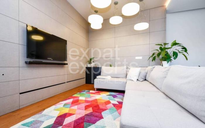 Reality Krásny staromestský 3i byt 91m2 s lodžiou, klímou a biokrbom