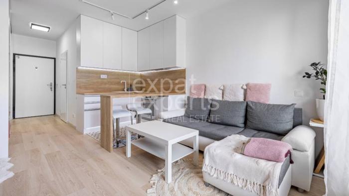 Reality PREDANÉ Krásna moderná, slnečná garsónka, 28m2 SLNEČNICE