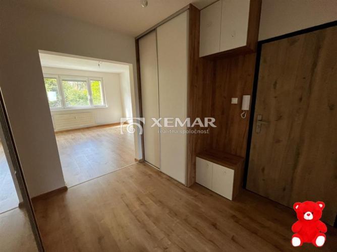 Reality Prenájom 3 izbový byt Banská Bystrica