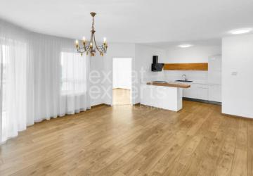 Reality Veľmi príjemný 3i byt 79 m2, s terasou a parkovaním