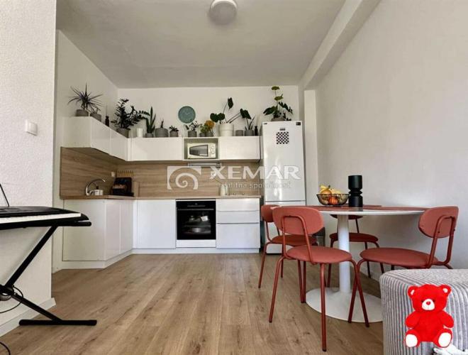 Reality PREDAJ 3 izb. byt Banská Bystrica