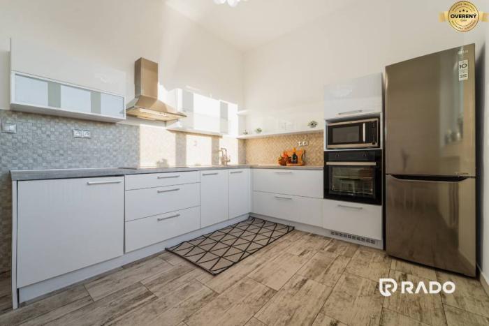 Reality RADO | Na predaj 1 izbový byt Trenčín – 42m2 + parkovanie
