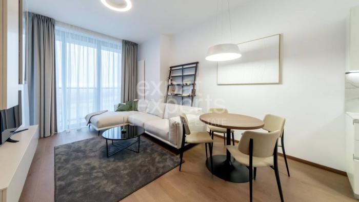 Reality Dizajnový 2i byt 50 m2, s lodžiou a A/C, parkovanie, EUROVEA TOWER