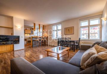 Reality Krásny, priestranný 2i byt 75m2, s výhľadom na hrad, centrum mesta